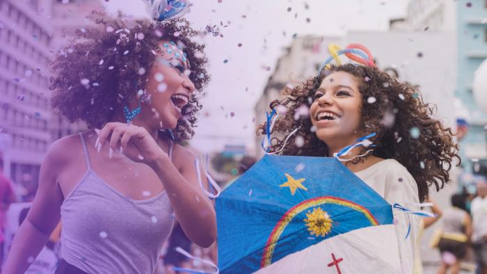 Vai curtir os bloquinhos? Saiba como evitar golpes no cartão durante o Carnaval - 1