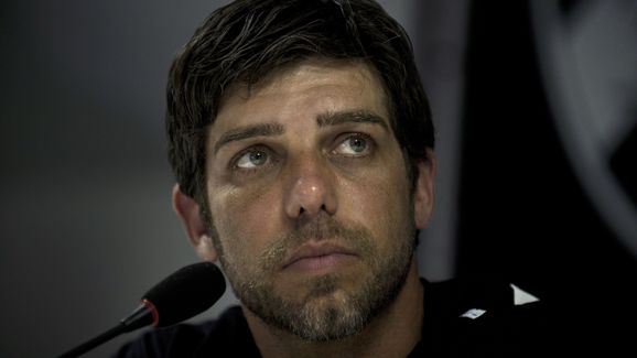 FBL-BRAZIL-JUNINHO-RETIRE