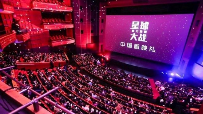 COVID-19 | Depois de reabrir salas de cinema, China decide fechá-las novamente - 2