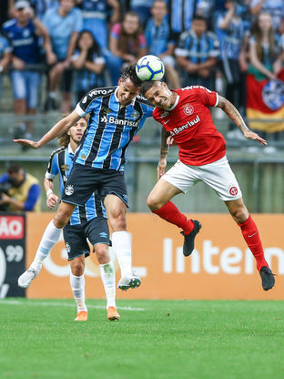 Pedro Geromel,Paolo Guerrero