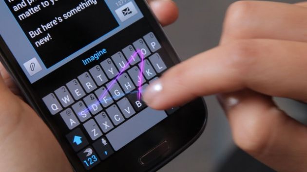 Nova atualização do teclado Swiftkey traz melhorias na revisão de textos - 2