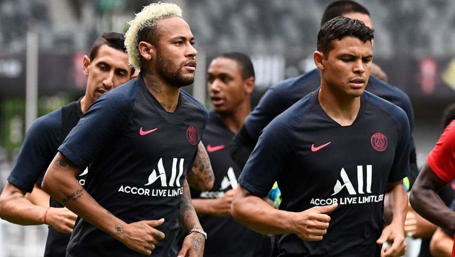 Sem permissão do PSG, Neymar e Thiago Silva viajam ao Brasil - 1