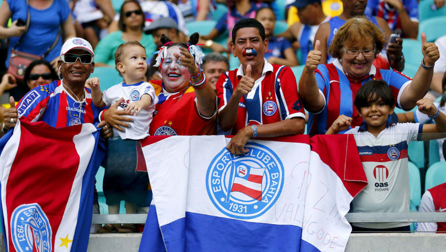 Torcida do Bahia dá 'show' de solidariedade com campanha para ajudar ambulantes - 1