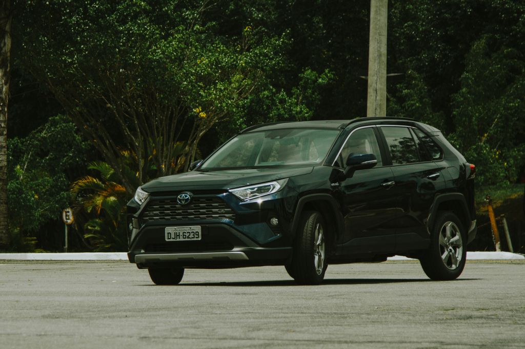 Toyota RAV4 ganha Android Auto e Apple Car Play na versão 2020 - 2