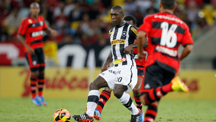 15 jogadores de outros continentes que já defenderam grandes clubes no Brasil - 1