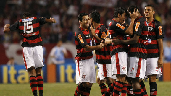 Flamengo v Guarani - Brazilian Championship 2010