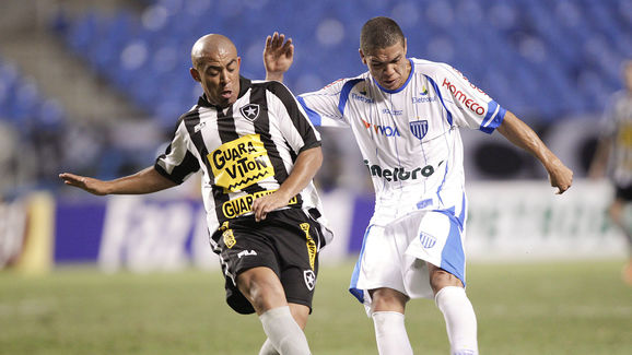 Botafogo v Avai - Brasil Cup 2011