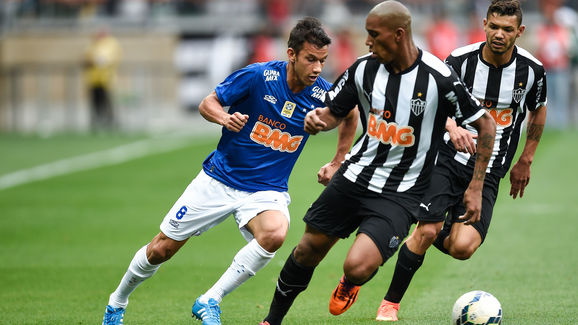 Cruzeiro v Atletico MG - Brasileirao Series A 2014