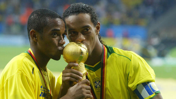 Brazilian forward Robinho (L) and captai