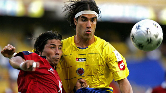 Juan Pablo Angel (L) of Colombia and Ric