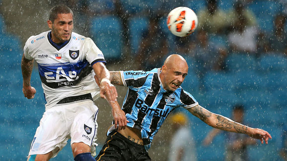 FBL-LIBERTADORES-GREMIO-HUACHIPATO