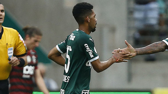 Matheus Fernandes,Luiz Adriano