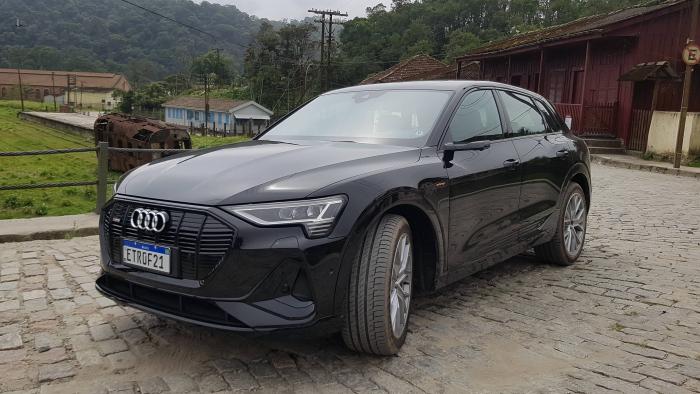 Audi e-Tron: passamos um dia com o primeiro SUV 100% elétrico da marca - 1