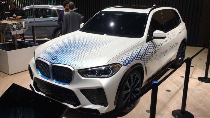 BMW X5 a hidrogênio será fabricado com ajuda da Toyota; SUV chega em 2022 - 1