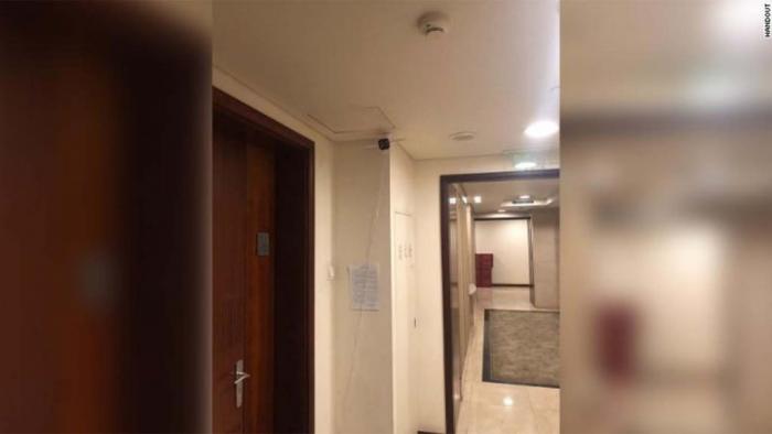 China coloca câmeras na porta (e dentro) de casas para conter COVID-19 - 1