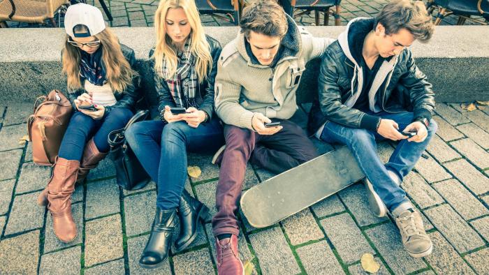 Gen Z | Um em cada três jovens acredita que a web tem influência negativa - 1