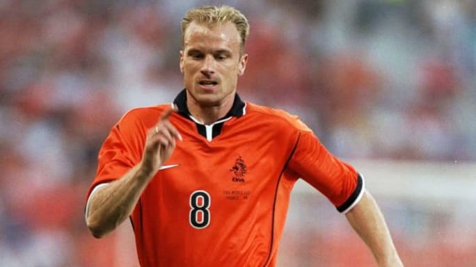 O XI ideal da Seleção da Holanda no século XXI - 11