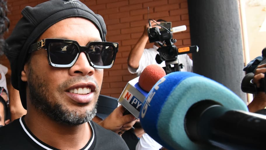 Ronaldinho fala pela primeira desde a sua prisão: “Nunca imaginei