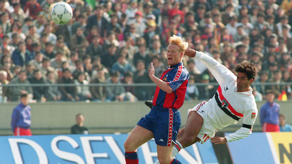 Sao Paulo Captain and star striker Rai (R) steals