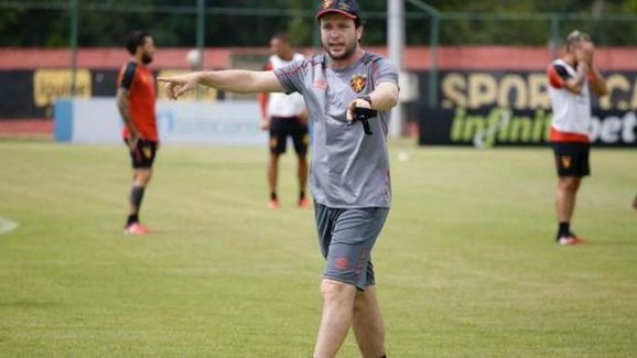 Técnico do Sport destaca cenários de retorno após paralisação: