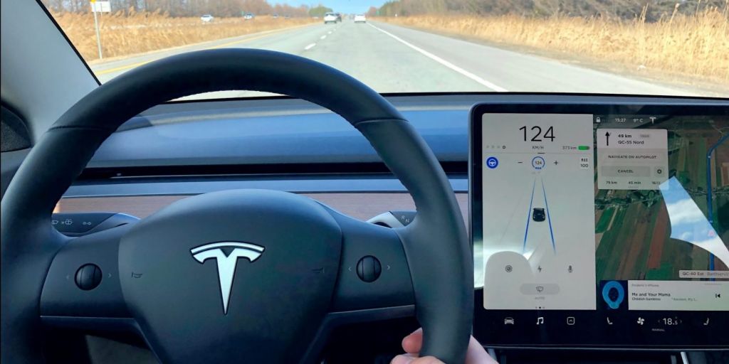 Tesla quer lançar até o fim de 2020 recurso para que o carro estacione sozinho - 2