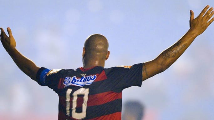 5 jogadores que usaram a camisa 10 do Flamengo depois de Zico - 4