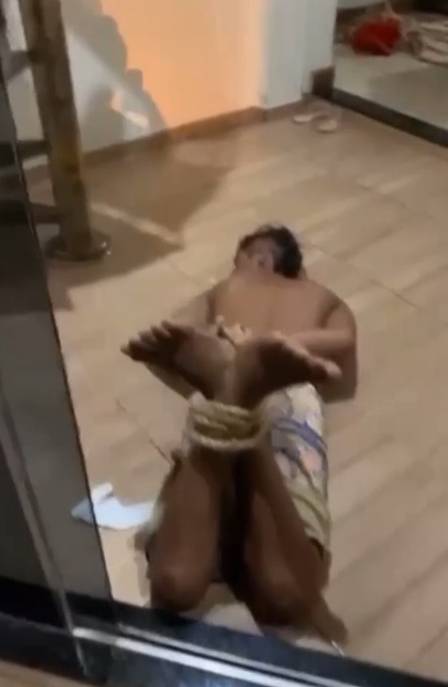 Bandido é flagrado invadindo quarto de bebê durante live de cantor sertanejo - 2