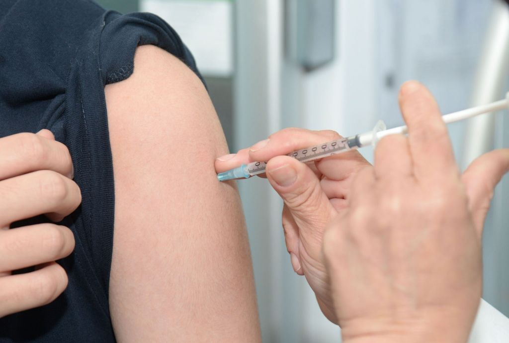 COVID-19 | Mais uma vacina entra em fase de testes em humanos no Brasil - 2