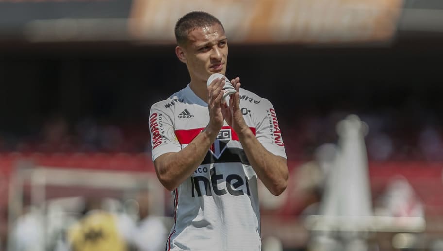 São Paulo espera dinheiro de venda de Antony para aliviar crise; clube também aguarda dinheiro do Barcelona - 1