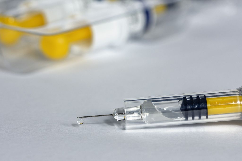 Vacina de Oxford contra COVID pode ter registro liberado apenas em junho de 2021 - 2