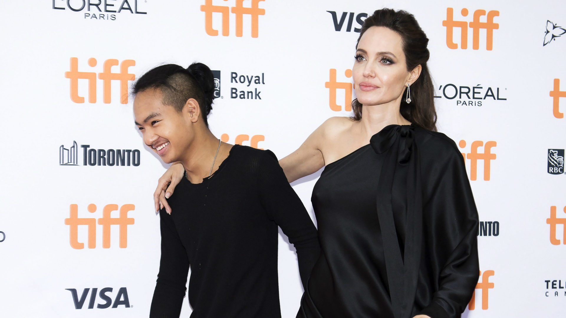 Angelina Jolie toma atitude que agrada Brad Pitt, diz site - 1