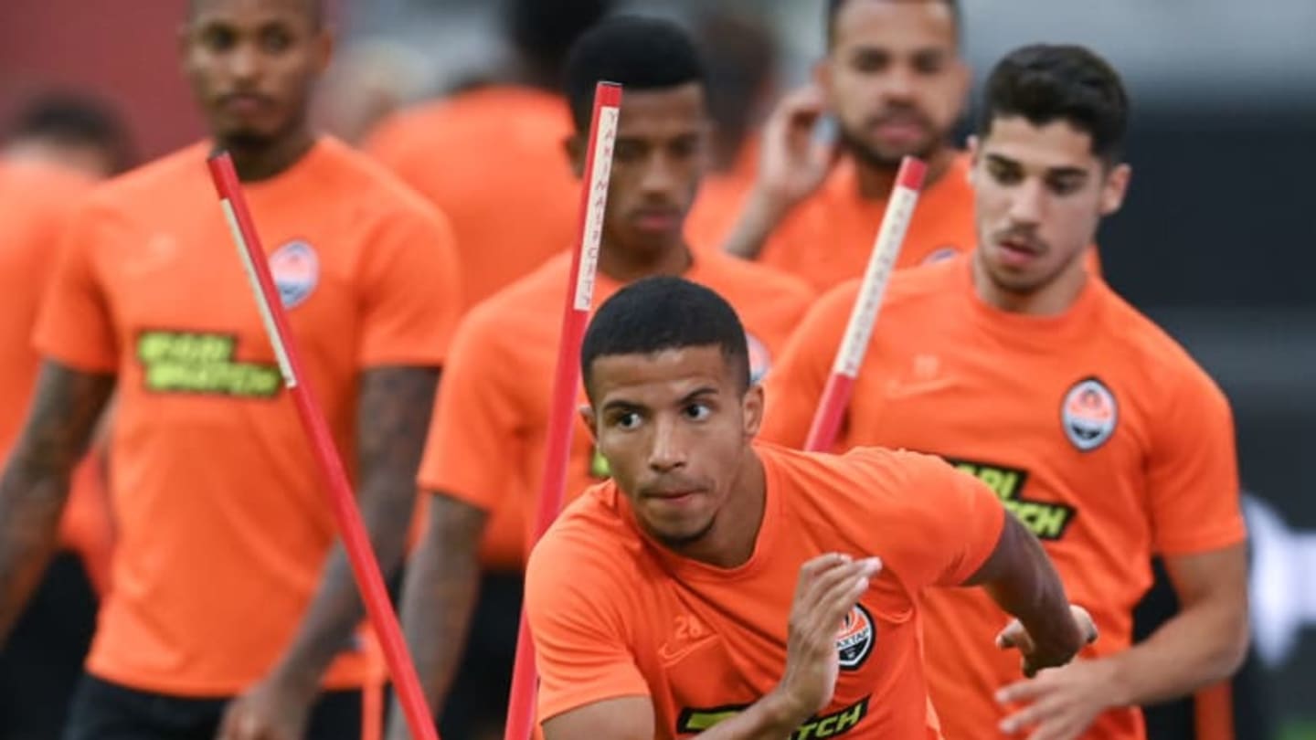 Mesmo sem técnico, Palmeiras tenta fechar com um zagueiro e um atacante para a sequencia da temporada - 2