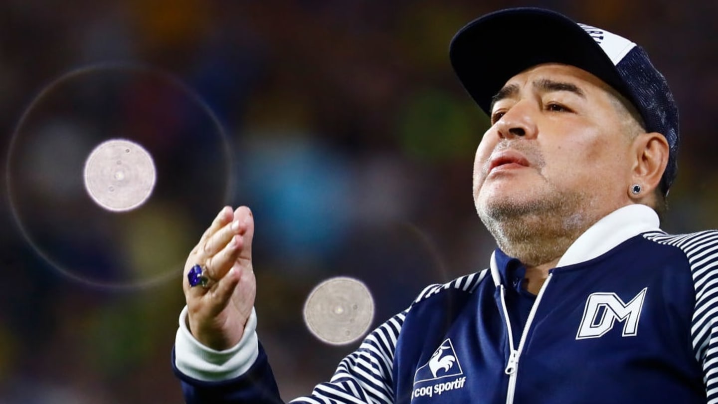 Clubes, personalidades e fãs: todo o mundo do futebol lamenta a morte de Maradona; veja repercussão - 1