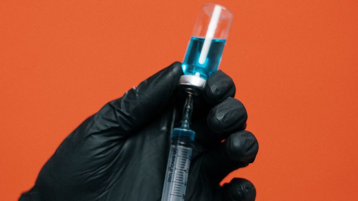 COVID-19 | Vacina da Pfizer tem 90% de eficácia em primeiros voluntários - 1