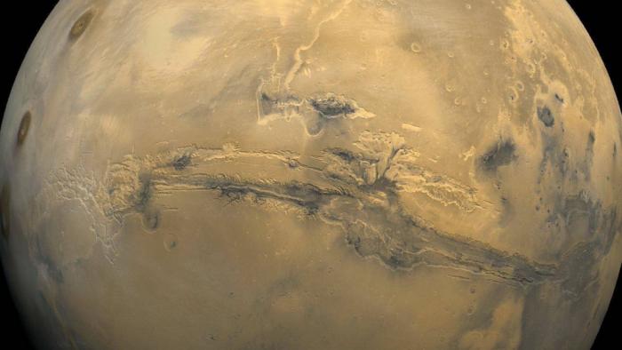 Vulcões de Marte podem estar ativos e derretendo o gelo sob a superfície - 1