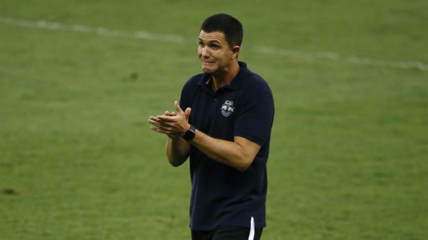 8 técnicos que devem ser mantidos na próxima temporada no Brasil - 8