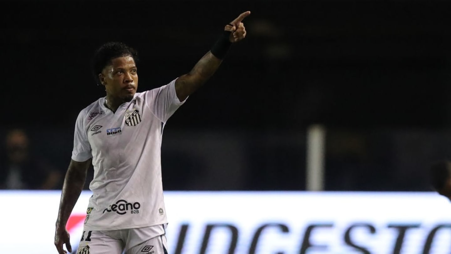 Elenco completo e experiência de Cuca são os grandes trunfos do Santos contra o Boca na semifinal da Libertadores - 1