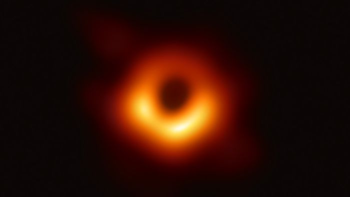 Documentário revela a ciência por trás da primeira foto real de um buraco negro - 1