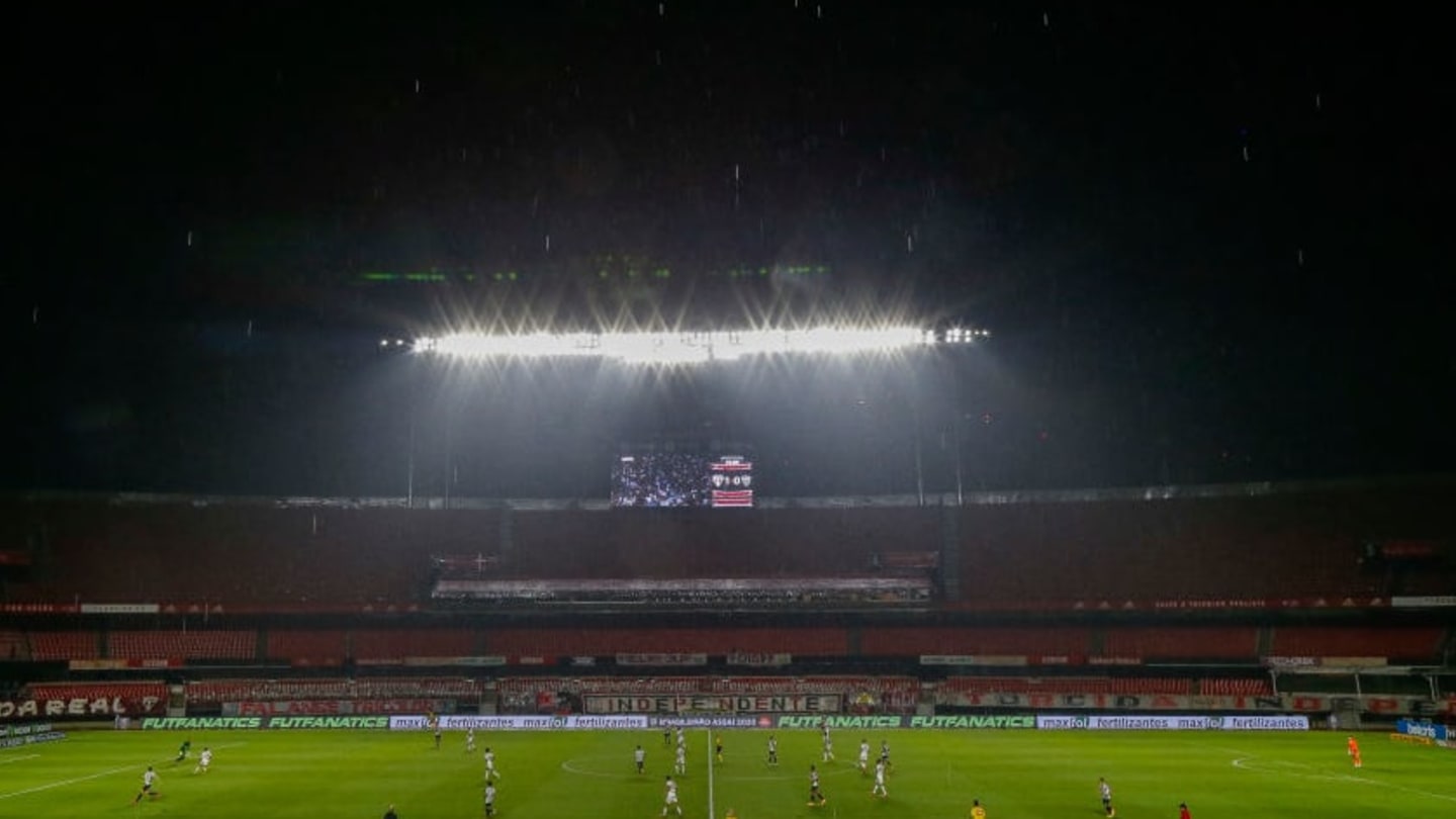 Quatro gigantes do futebol brasileiro, juntos, deixam de arrecadar quase R$ 280 milhões em bilheteria pela pandemia - 2