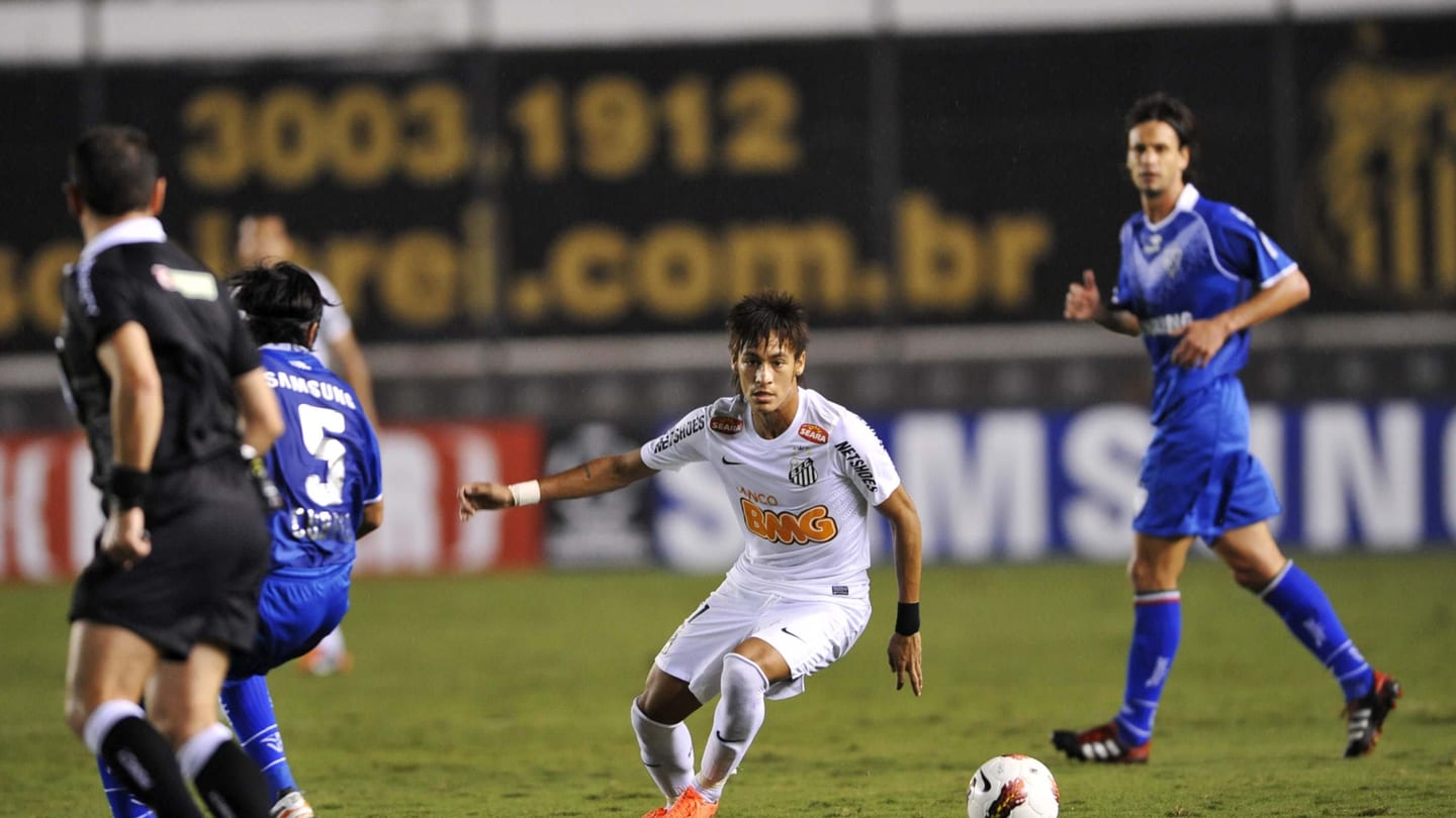 4 confrontos históricos entre Santos e clubes argentinos - 3