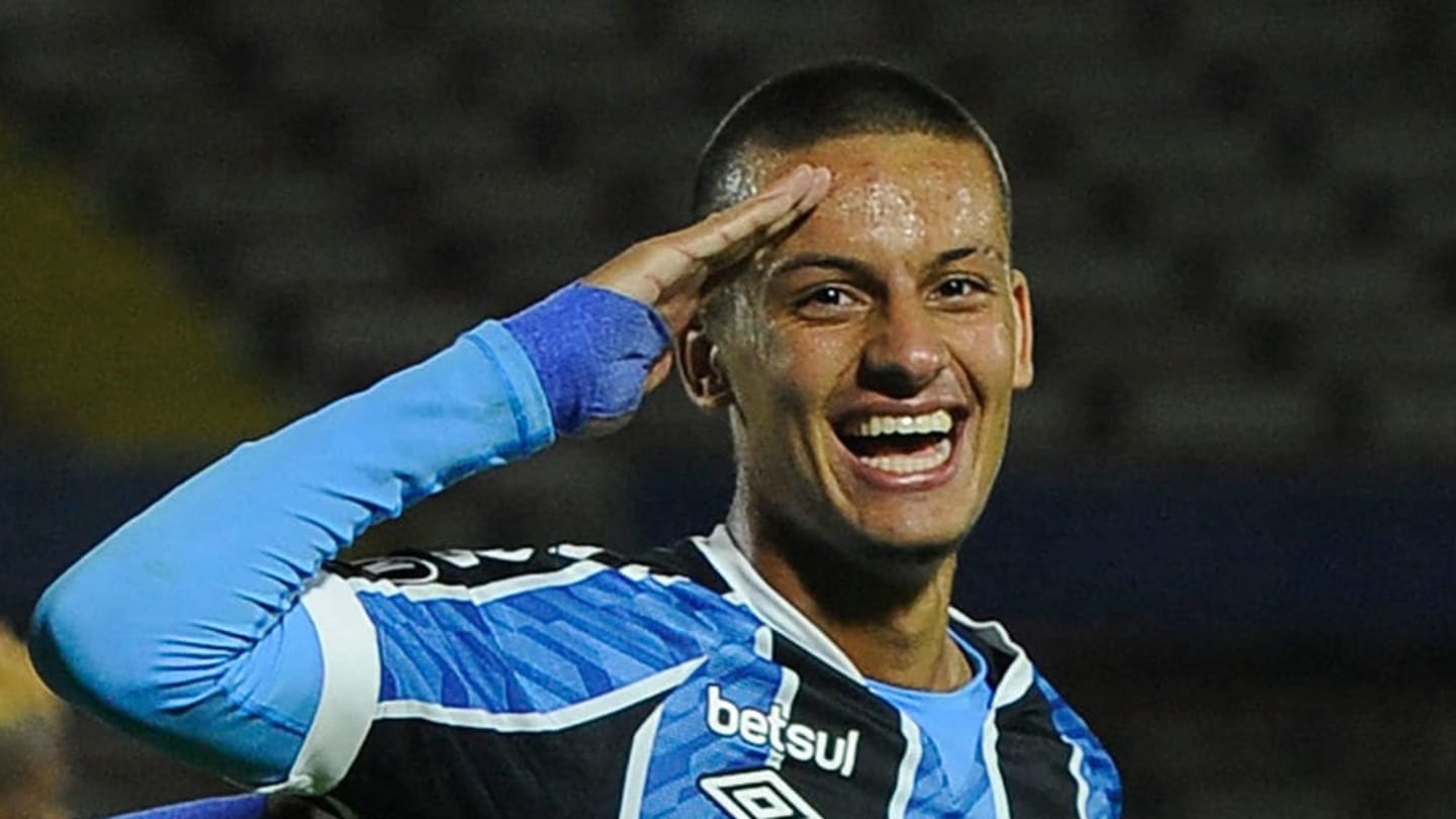 6 destaques do Grêmio na virada sobre o Internacional - 6