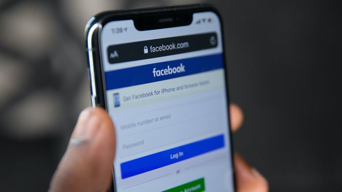 Facebook não excluirá alegações de que o coronavírus foi criado em laboratório - 1