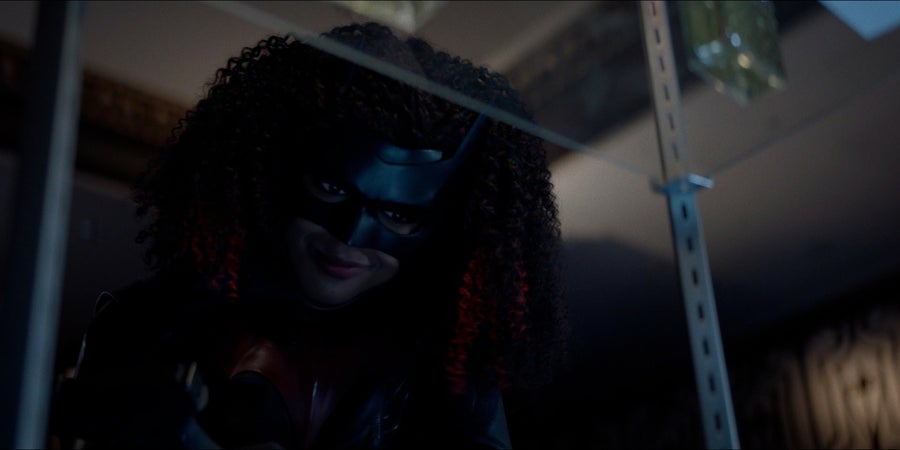 Batwoman: CW revela imagens oficiais do episódio 02×17, ‘Kane, Kate’ - 7