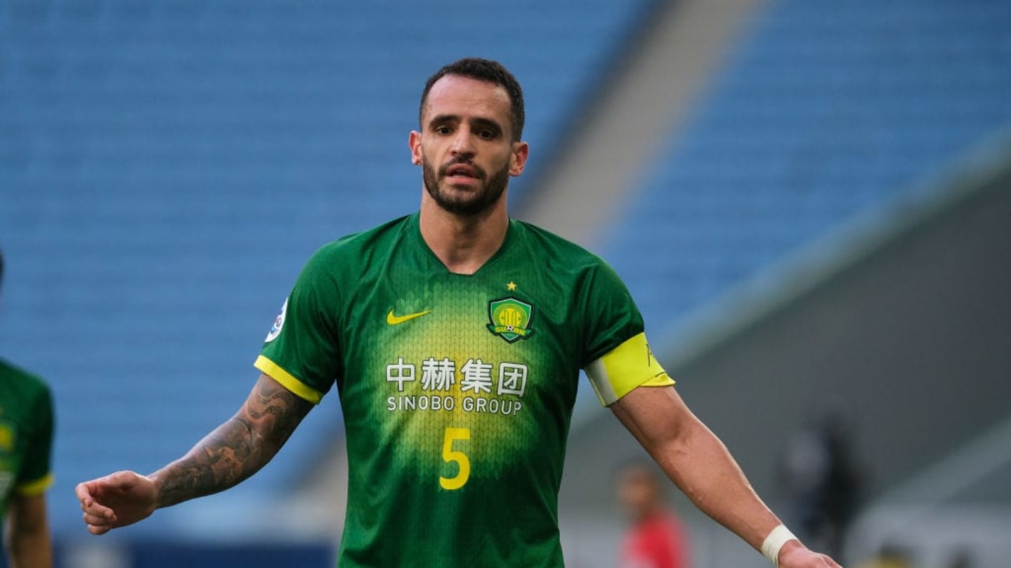 Paulinho e Renato Augusto no Corinthians? Entenda a situação das negociações - 2