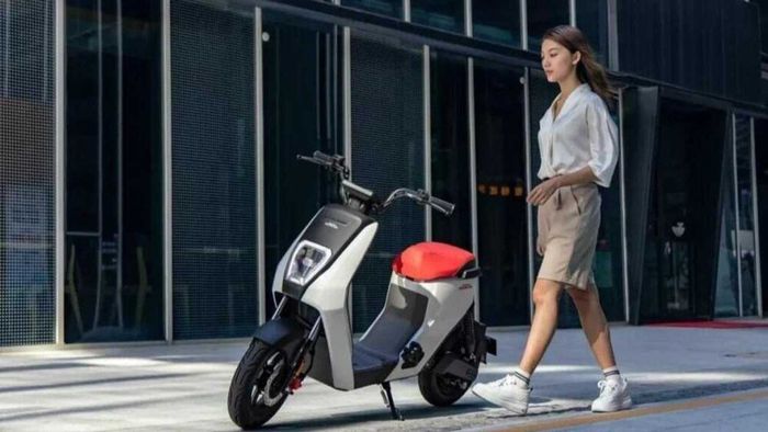 Honda lança scooter elétrica que custa menos do que um celular - 1