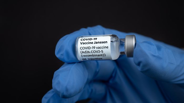 FDA analisa liberação da segunda dose da vacina da Janssen contra covid - 1