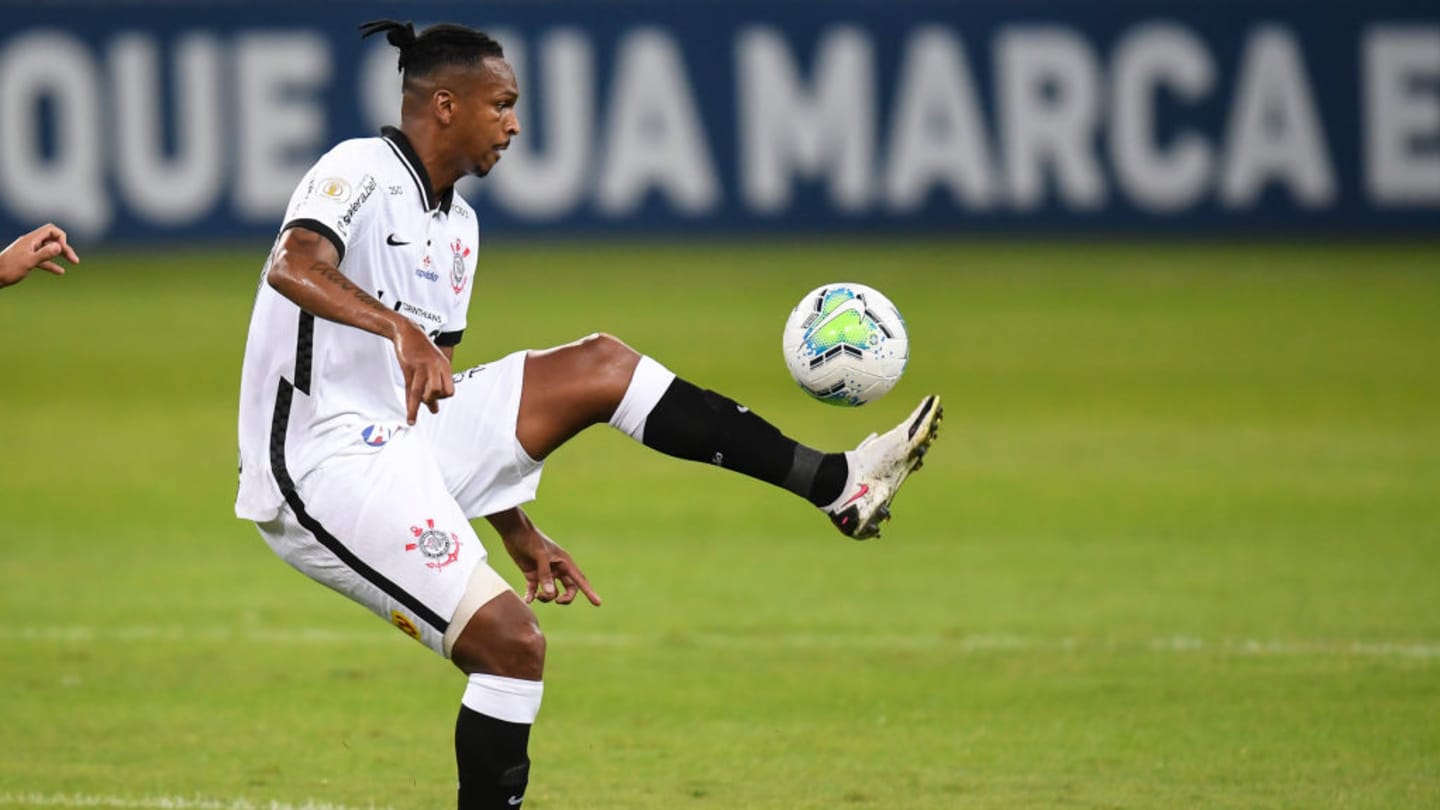 Reserva no clássico, Jô é o artilheiro e líder em assistências do Corinthians - 1