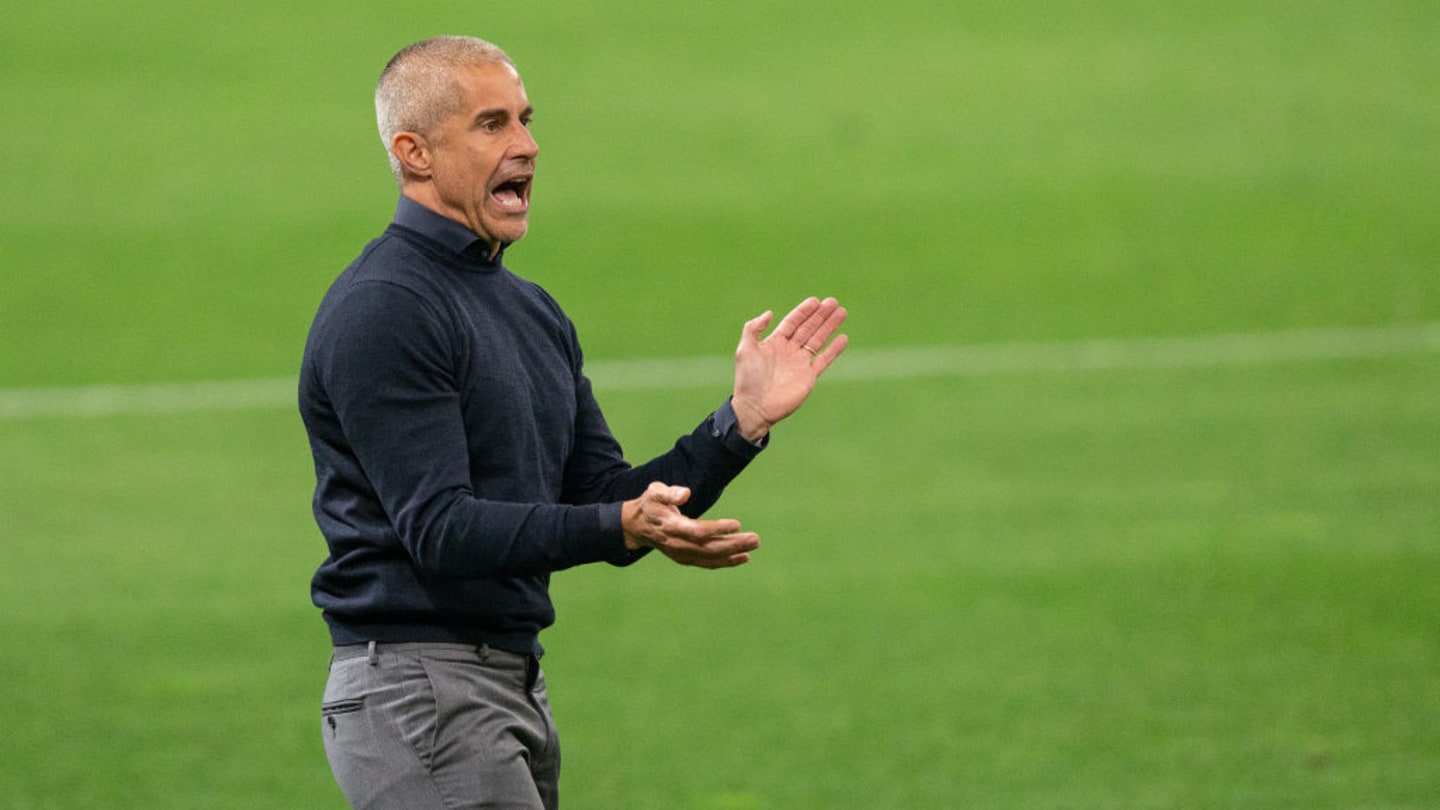 6 ex-jogadores do Barcelona que hoje são técnicos - 2