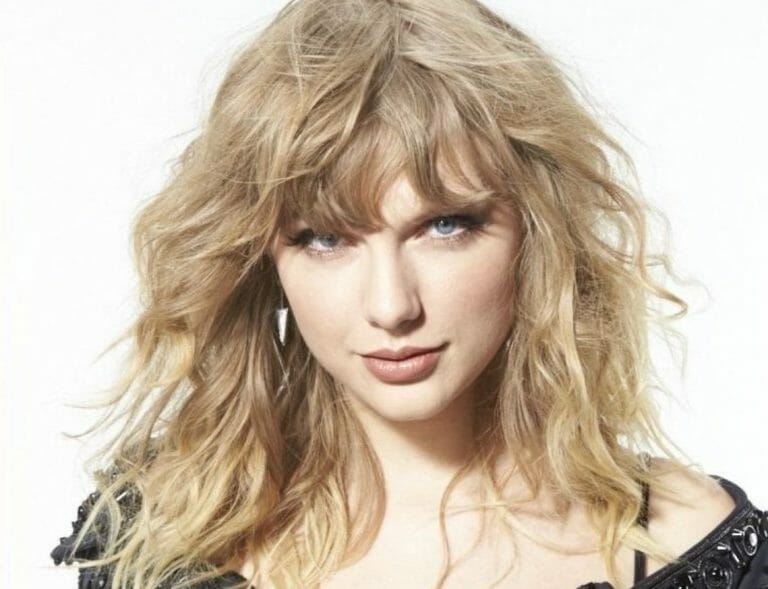 Taylor Swift disponibiliza canção natalina “Christmas Tree Farm (Old Timey Version)” - 1