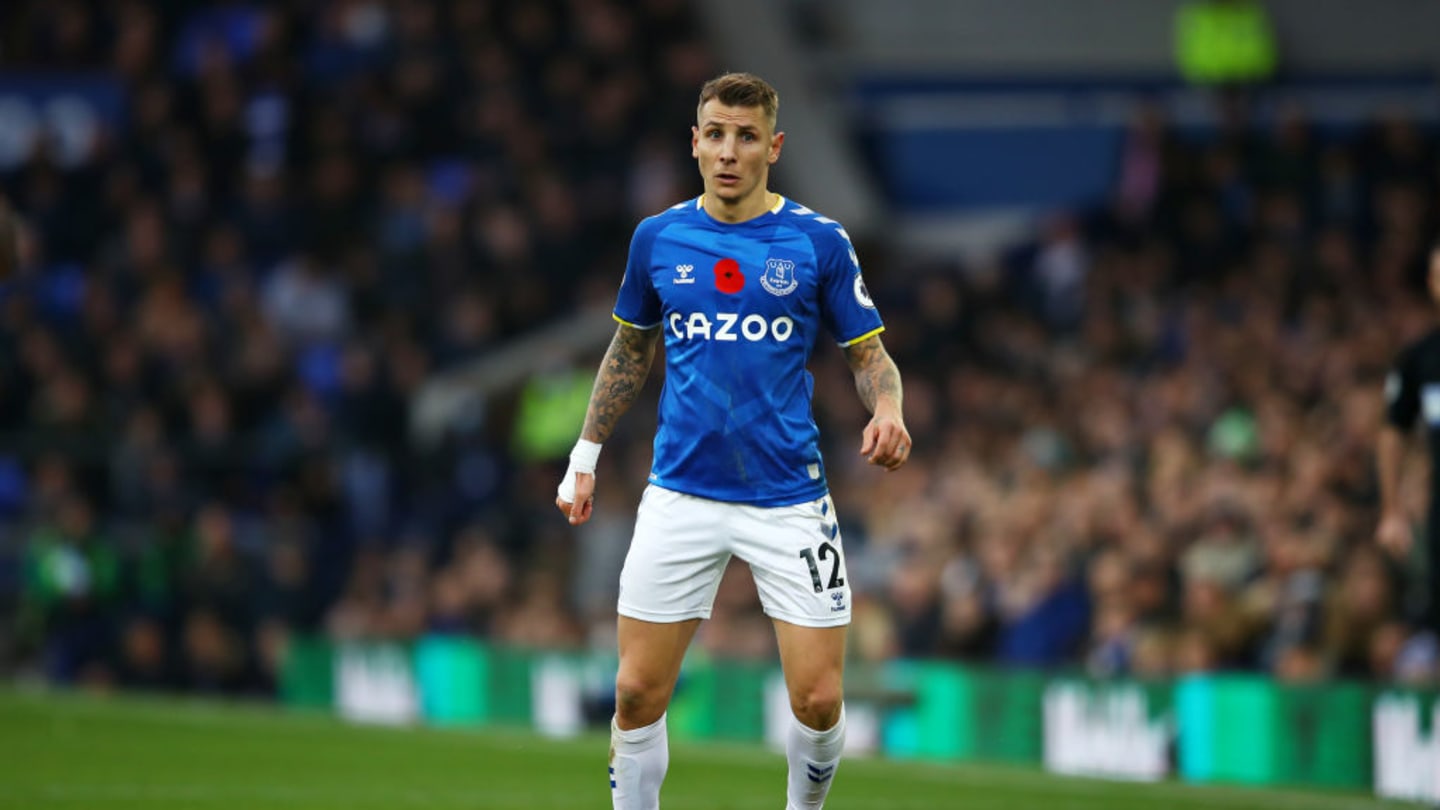 Parceiro para Coutinho? Aston Villa tem interesse em Lucas Digne, ex-Barcelona e PSG - 1